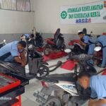 Teknisi Otomotif